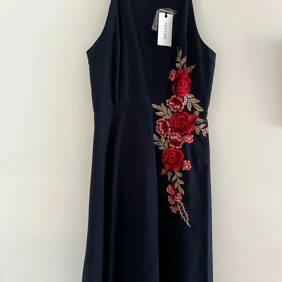 Liza Luxe ModCloth navy embroidered dress NWT - Picture 5 of 14